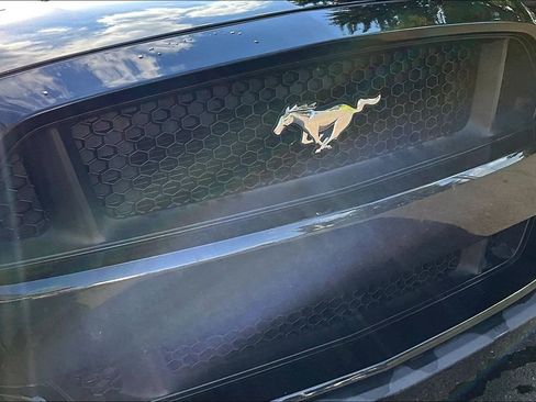 Used 2017 Ford Mustang GT Premium RWD image 31