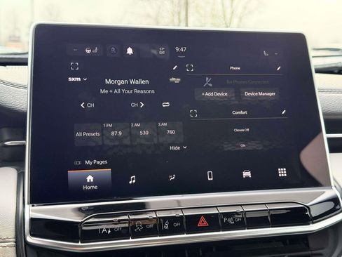 Used 2024 Jeep Compass Limited image 19