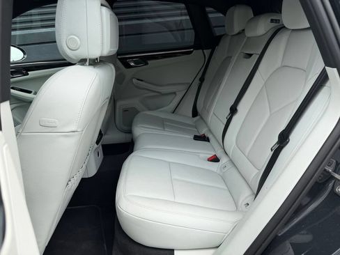 Certified 2026 Porsche Macan S AWD/4WD image 24