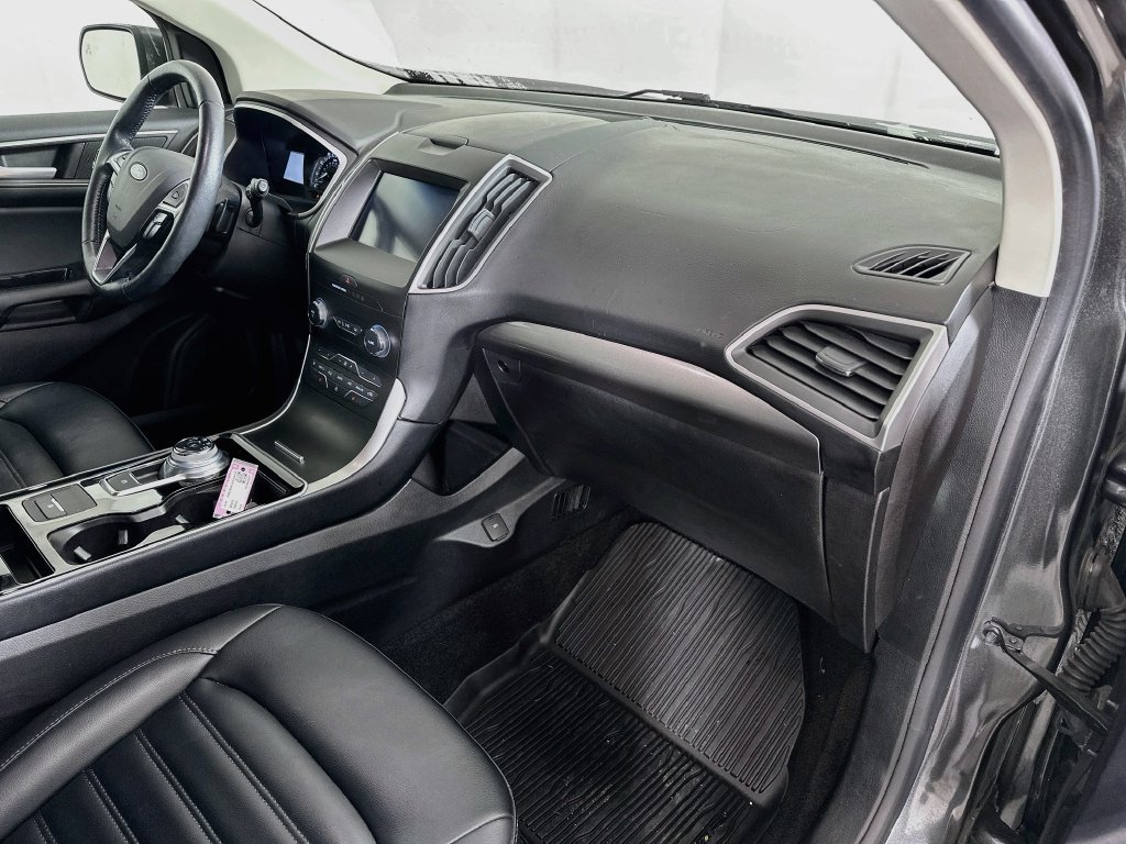 Used 2019 Ford Edge SEL w/ Equipment Group 201A AWD/4WD image 37