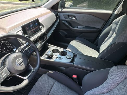 Certified 2021 Nissan Rogue SV AWD/4WD image 20