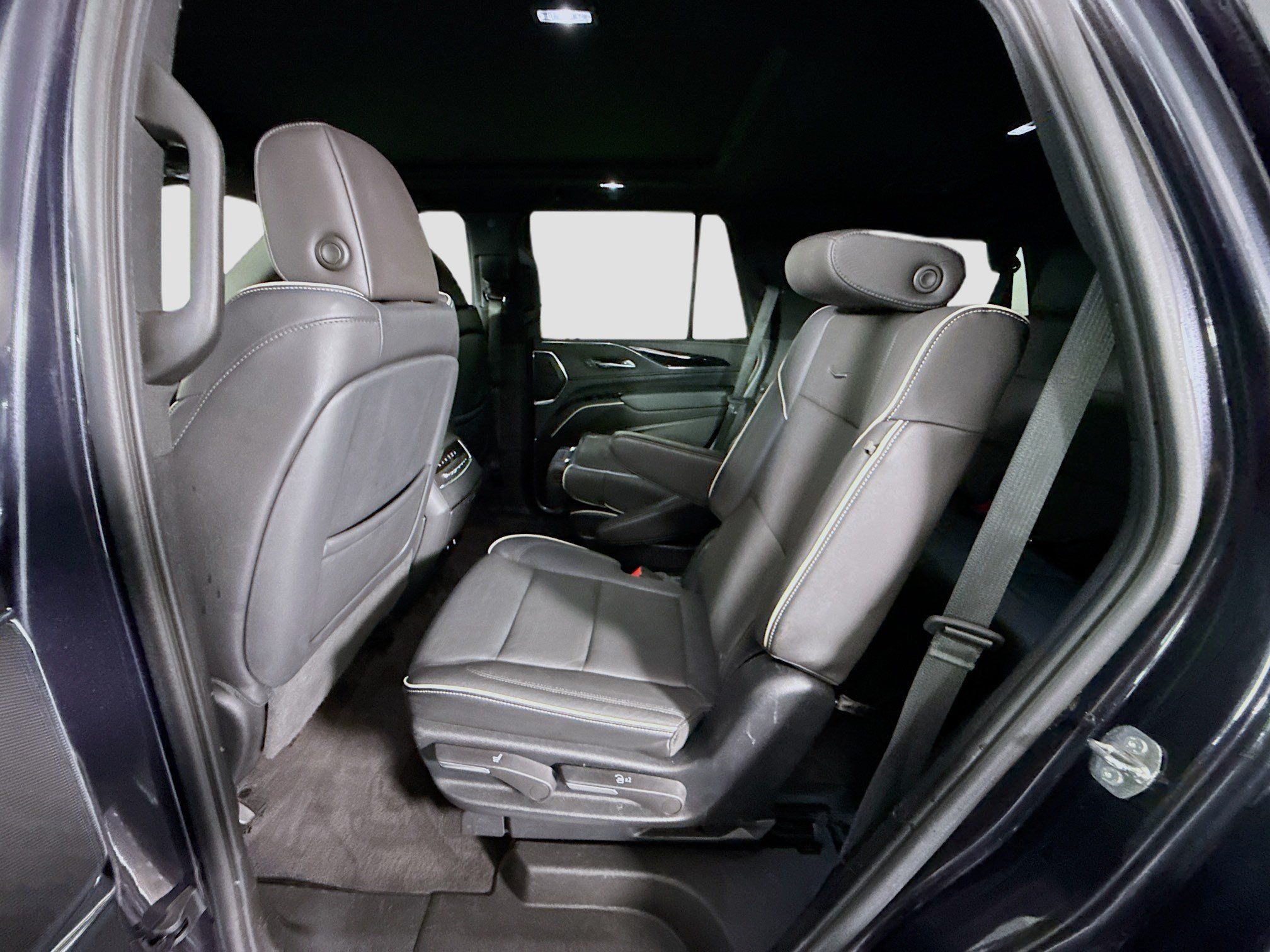 Used 2023 Cadillac Escalade Sport AWD/4WD image 25