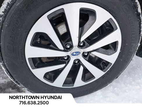Used 2020 Subaru Outback Premium image 37