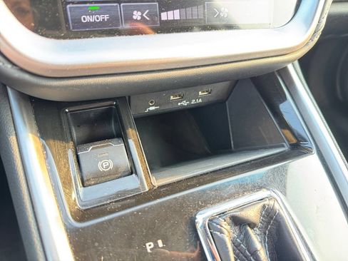 Used 2021 Subaru Outback Limited XT w/ Popular Package #2 AWD/4WD image 24