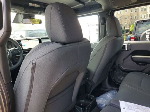 New 2025 Jeep Wrangler Unlimited Sport image 10