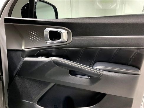 Used 2022 Kia Sorento SX image 23