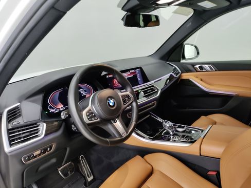 Used 2019 BMW X5 xDrive40i w/ M Sport Package image 14