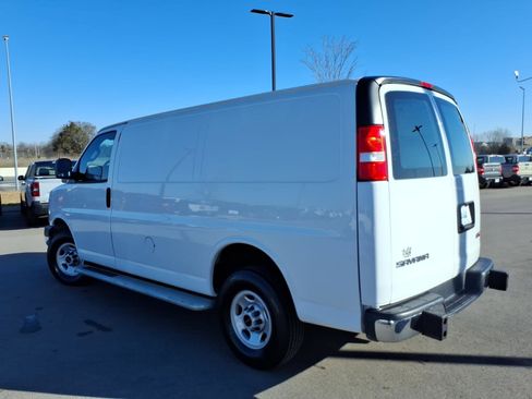 Used 2024 GMC Savana 2500 2500 w/ Driver Convenience Package image 5