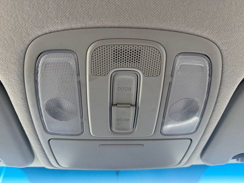 Used 2019 Kia Soul + FWD image 19