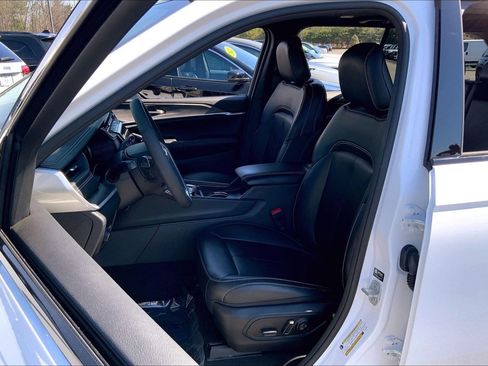 Used 2024 Jeep Grand Cherokee Limited image 8