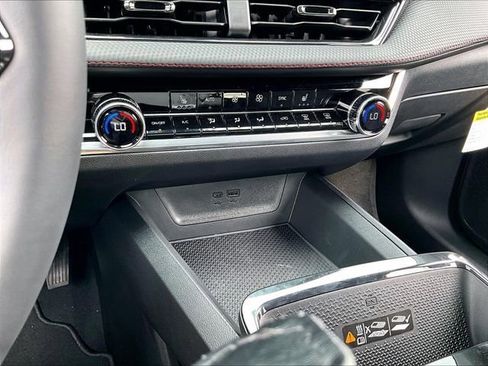 New 2026 Chevrolet Equinox RS FWD image 23