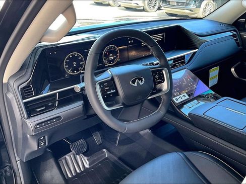 New 2026 INFINITI QX80 Luxe image 32