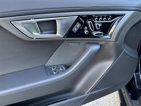 Used 2016 Jaguar F-TYPE S image 13