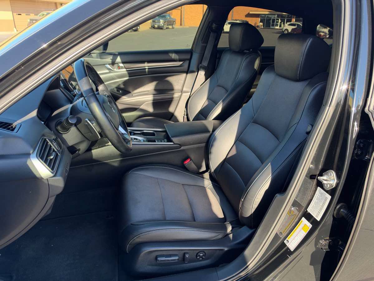 Used 2019 Honda Accord Sport image 14