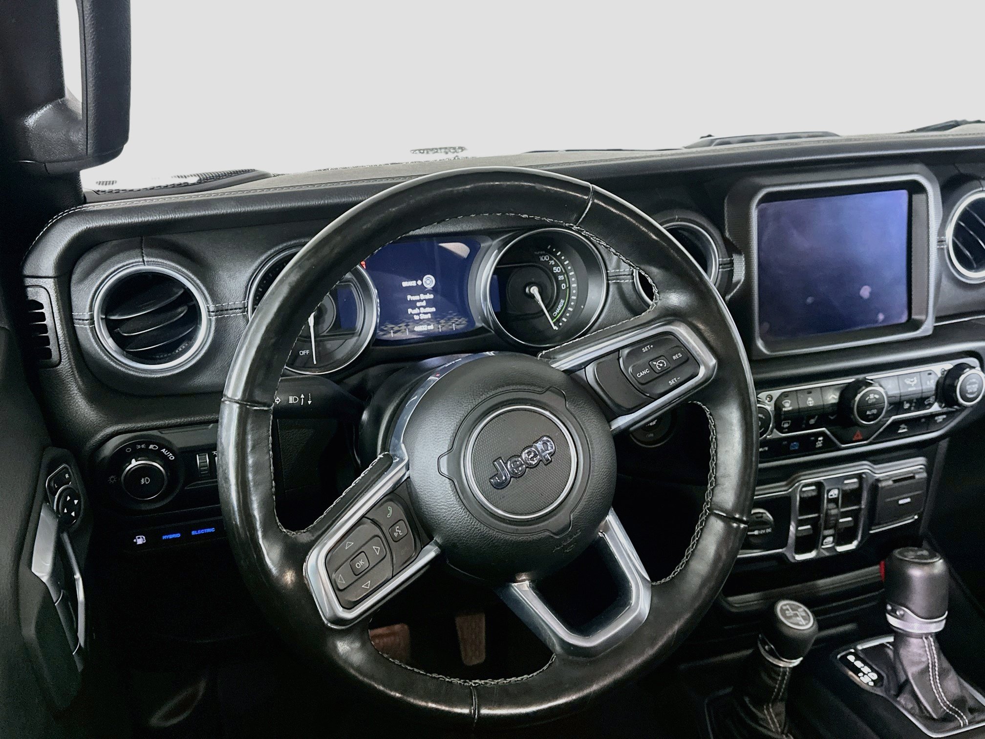 Used 2022 Jeep Wrangler Unlimited Sahara w/ Cold Weather Group AWD/4WD image 18
