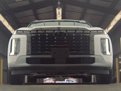 Used 2024 Hyundai Palisade SEL FWD image 3
