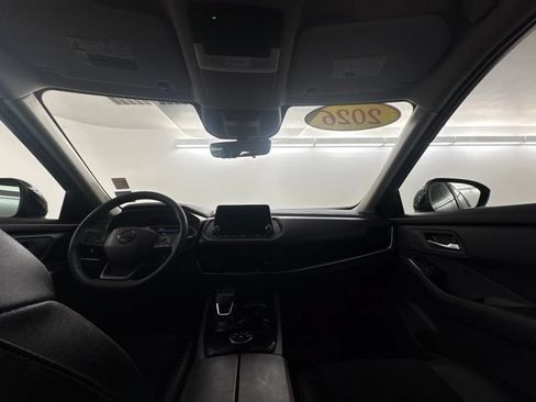 Used 2026 Nissan Rogue SV AWD/4WD image 14