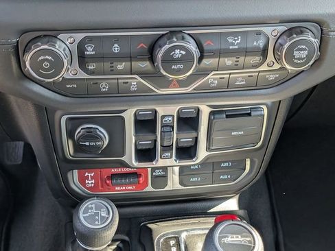 New 2026 Jeep Gladiator Mojave AWD/4WD image 19