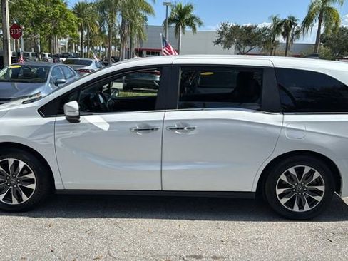 Used 2024 Honda Odyssey EX-L image 4