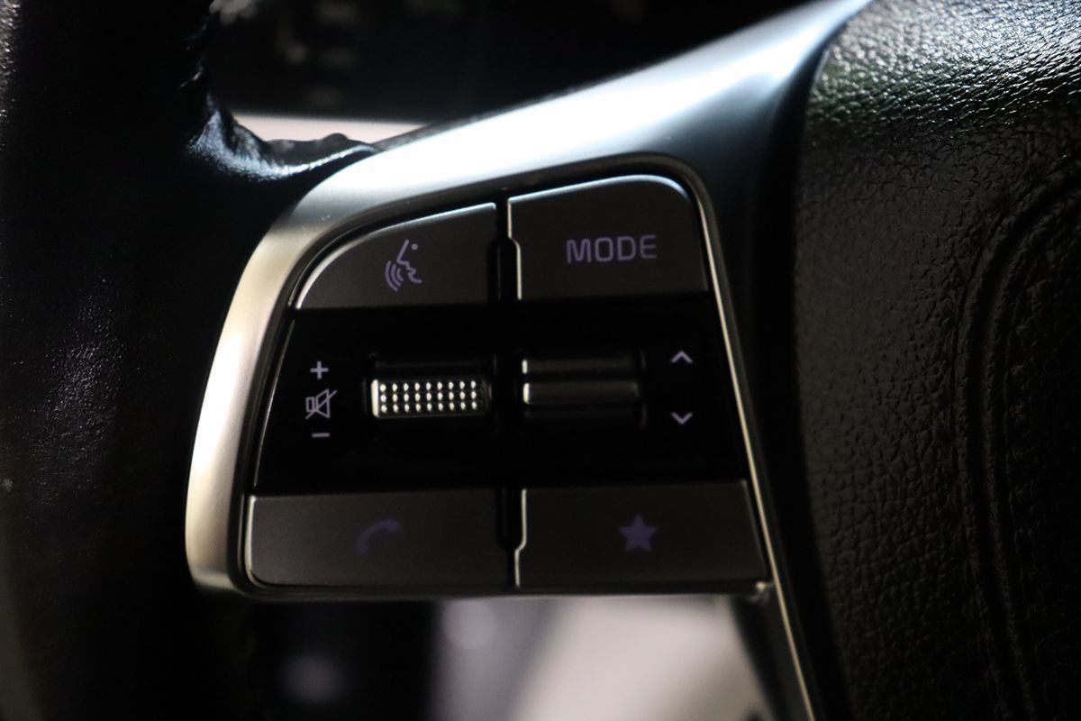 Used 2024 Kia Telluride EX w/ EX Captain's Chair Package FWD image 34