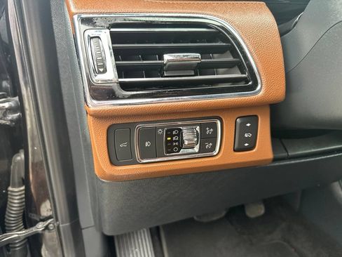 Used 2022 Lincoln Navigator Reserve RWD image 19