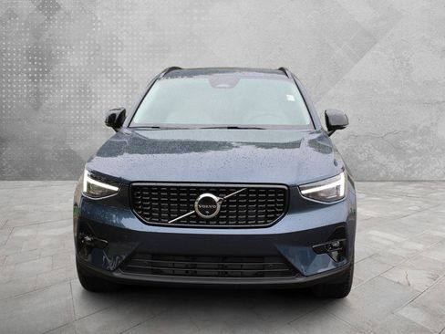 New 2026 Volvo XC40 B5 Ultra w/ Climate Package image 2