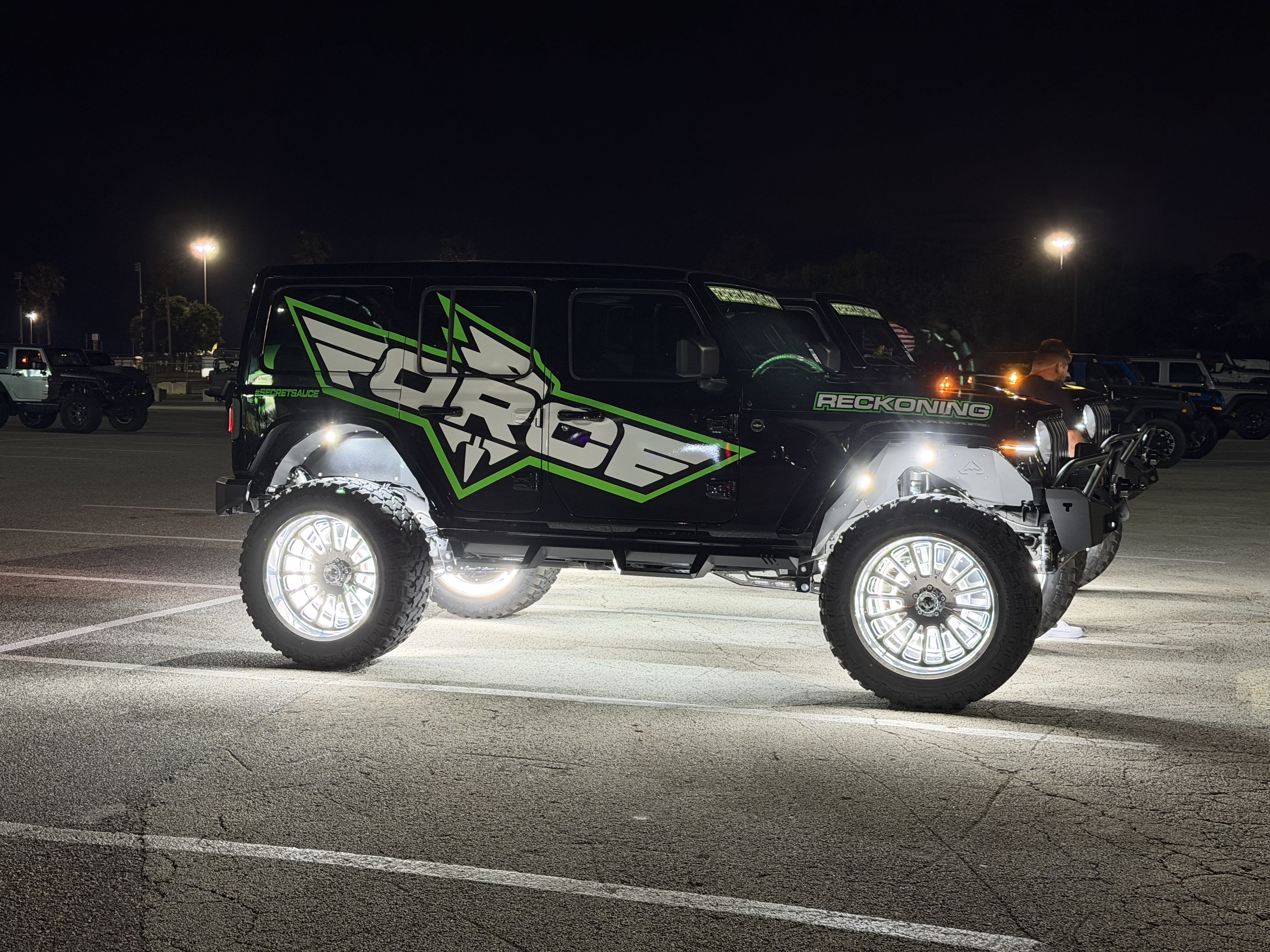 Used 2024 Jeep Wrangler Unlimited Rubicon AWD/4WD image 3
