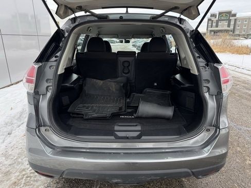 Used 2015 Nissan Rogue S image 35