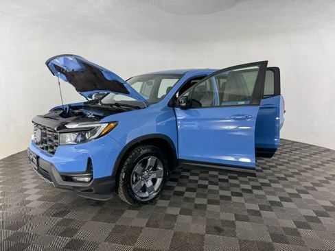 Used 2024 Honda Ridgeline TrailSport image 12