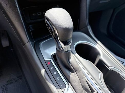Used 2022 Chevrolet Equinox LT FWD image 21