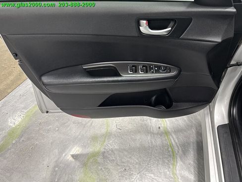 Used 2017 Kia Optima LX image 25