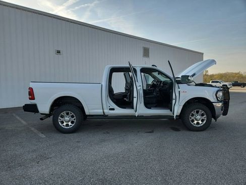 Used 2022 RAM 2500 Laramie AWD/4WD image 36