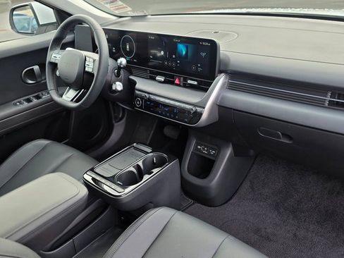 Certified 2025 Hyundai Ioniq 5 SEL image 9