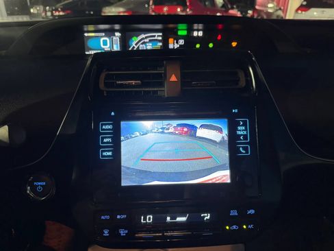Used 2016 Toyota Prius Four Touring FWD image 30