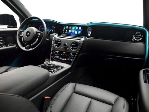 New 2026 Rolls-Royce Cullinan AWD/4WD image 4