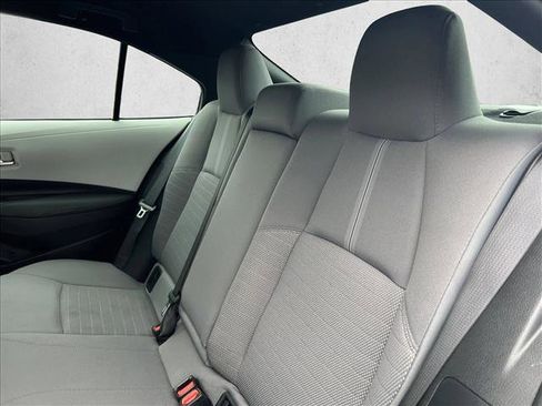 Used 2024 Toyota Corolla SE image 17