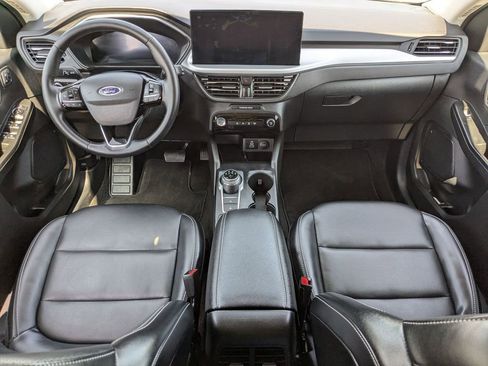 Used 2025 Ford Escape Platinum AWD/4WD image 16