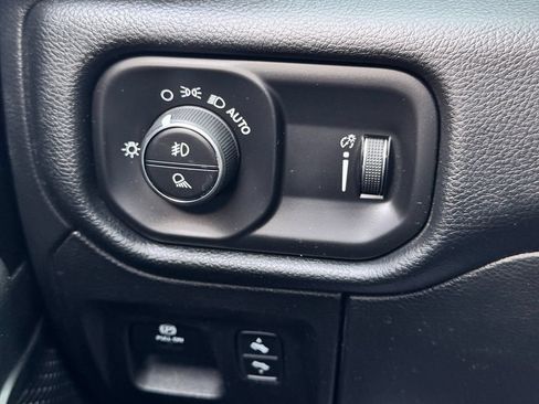 Used 2021 RAM 1500 Big Horn AWD/4WD image 31