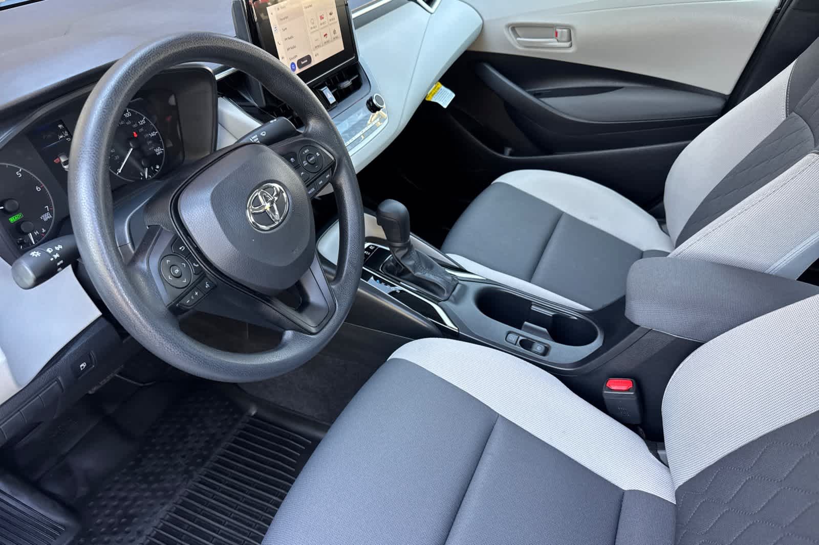 Certified 2025 Toyota Corolla LE FWD image 11