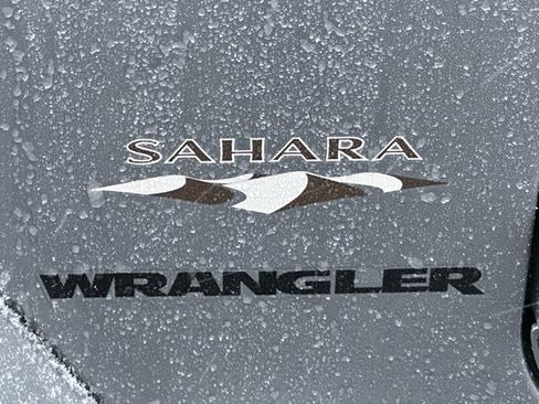 Used 2017 Jeep Wrangler Sahara w/ Dual Top Group image 13