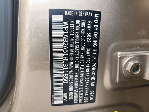 Used 2017 Porsche Macan S AWD/4WD image 35