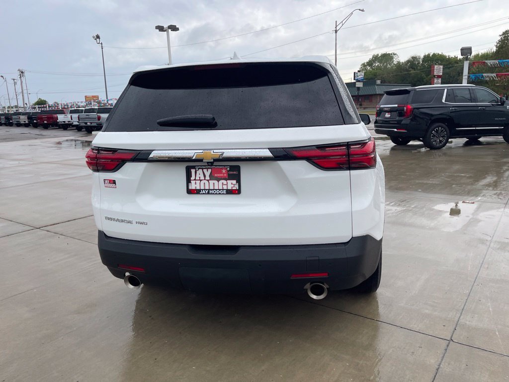 Used 2022 Chevrolet Traverse LS AWD/4WD image 6
