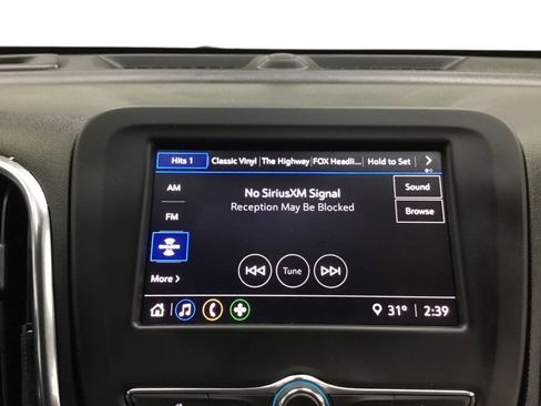 Used 2023 Chevrolet Equinox LS AWD/4WD image 30
