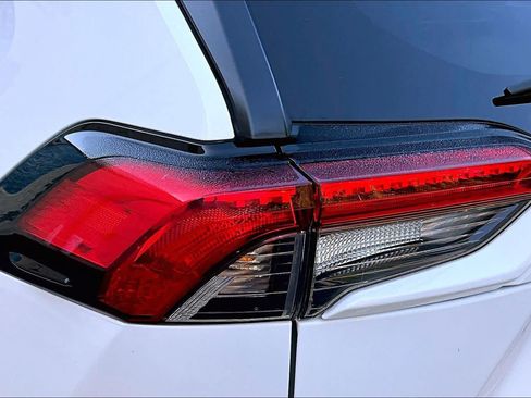 Certified 2025 Toyota RAV4 XLE AWD/4WD image 29