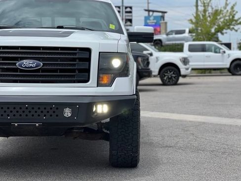 Used 2014 Ford F150 FX4 w/ Equipment Group 402A Luxury AWD/4WD image 11