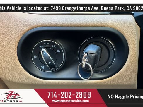 Used 2017 Porsche Macan AWD/4WD image 44