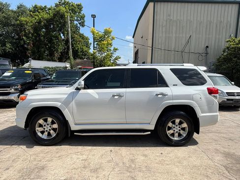 Used 2011 Toyota 4Runner SR5 RWD image 4