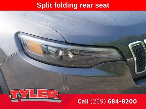 Used 2021 Jeep Cherokee Limited AWD/4WD image 10