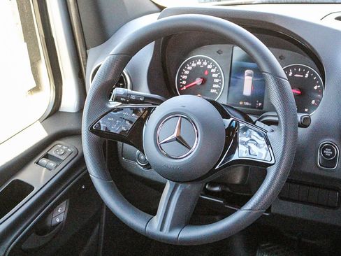 New 2025 Mercedes-Benz Sprinter 2500 image 16