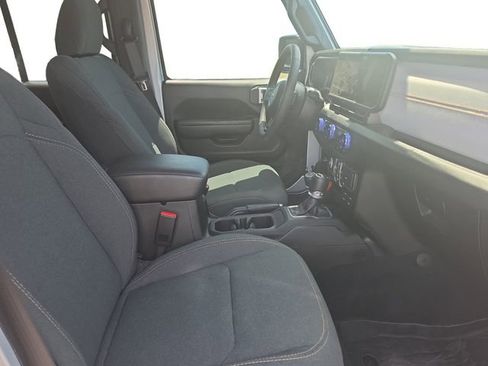 Used 2024 Jeep Wrangler Unlimited Sport AWD/4WD image 17
